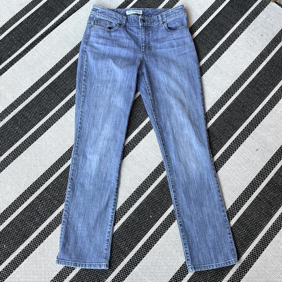 Chico’s Platinum Denim Ultimate Fit Slim Leg Jeans - Picture 9 of 16